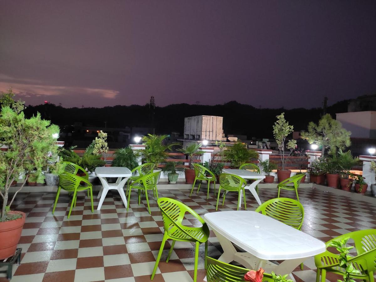 Hotel Krishna Ji Haridwar Exterior photo